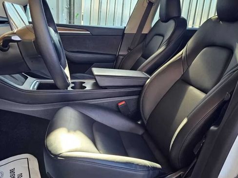 Used 2025 Tesla Model Y Long Range AWD/4WD image 13