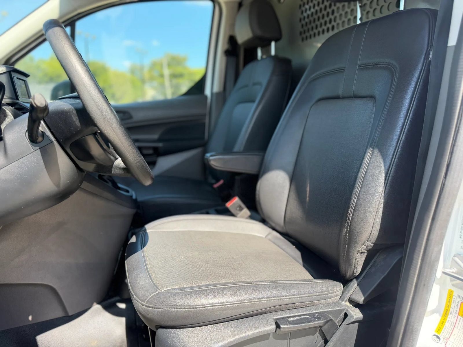 Used 2022 Ford Transit Connect XL FWD image 6