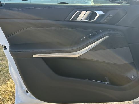 Used 2026 BMW X5 xDrive50e w/ M Sport Package image 13