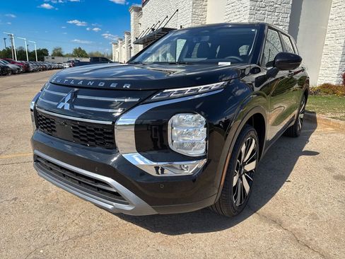 New 2026 Mitsubishi Outlander SE AWD/4WD image 3