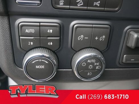 New 2026 Chevrolet Tahoe Premier w/ Sun And Tow Package AWD/4WD image 29