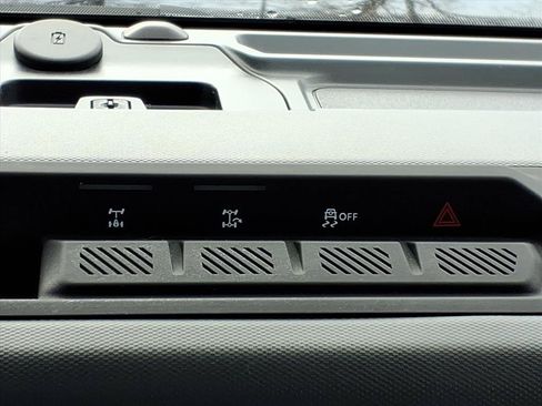 Used 2024 Ford Bronco Black Diamond image 14