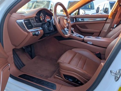 Used 2023 Porsche Panamera Platinum Edition w/ Sportdesign Package image 6
