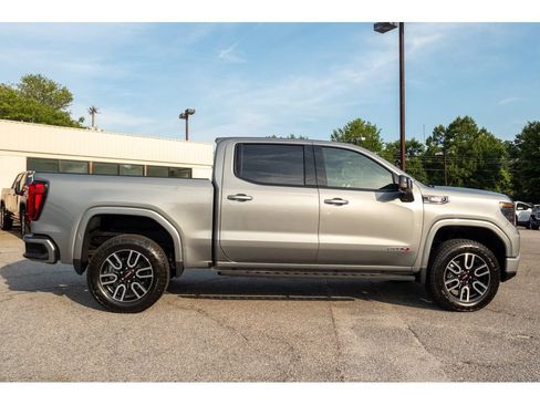 New 2026 GMC Sierra 1500 AT4 w/ AT4 Premium Package AWD/4WD image 9