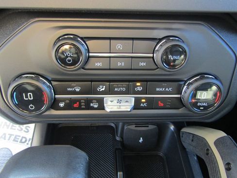 Used 2025 Ford Bronco Badlands AWD/4WD image 25