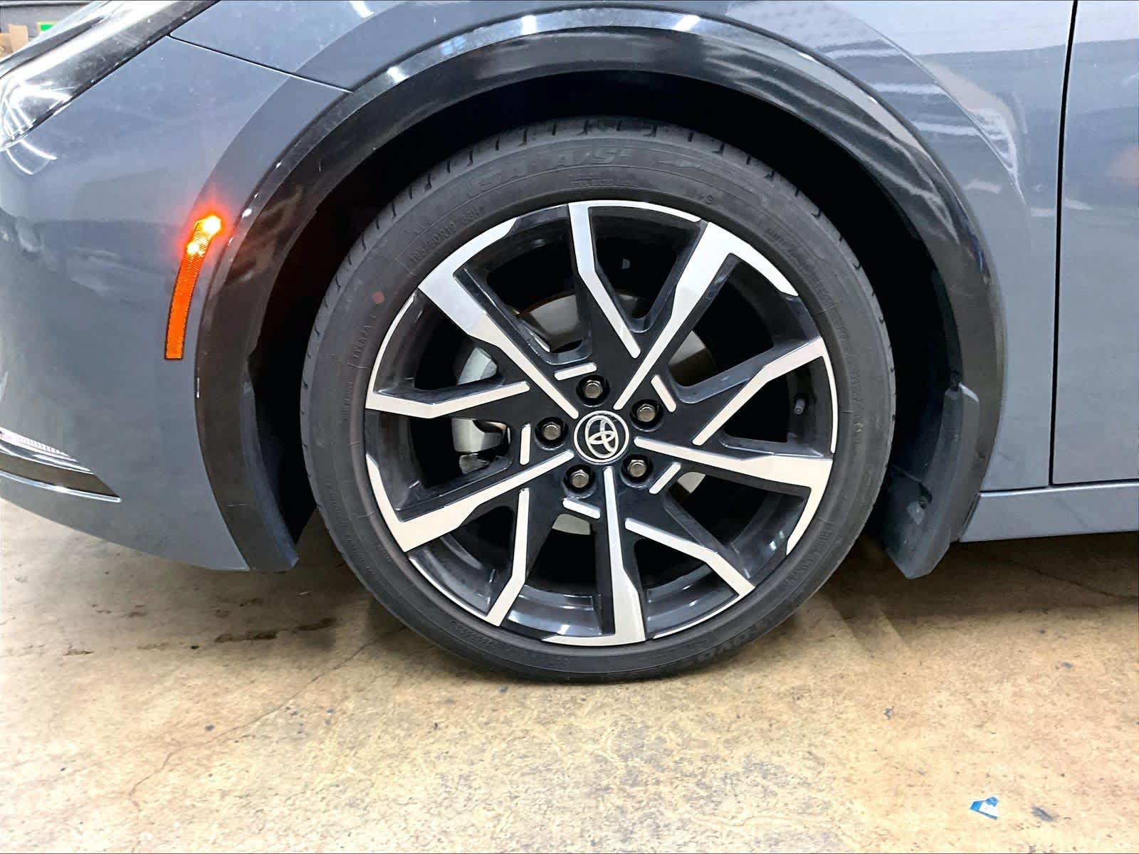 Used 2023 Toyota Prius Prime FWD image 12