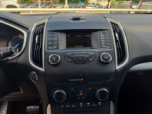 Used 2017 Ford Edge SEL FWD image 25