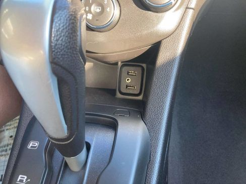 Used 2020 Chevrolet Sonic LT image 15