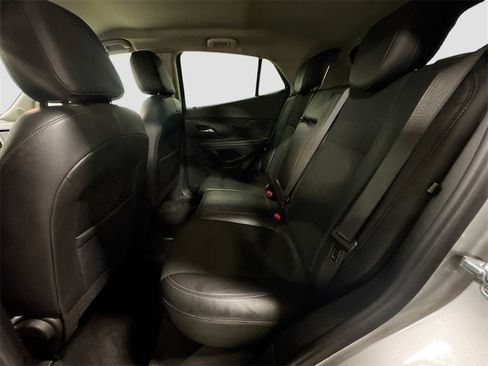 Used 2022 Buick Encore Preferred w/ Safety Package image 25