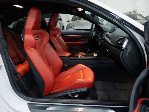 Used 2018 BMW M4 Coupe RWD image 36