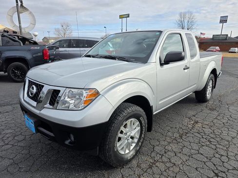 Used 2015 Nissan Frontier SV w/ SV Value Truck Package image 3