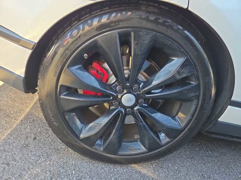 Used 2019 Land Rover Range Rover SV Autobiography Dynamic image 3