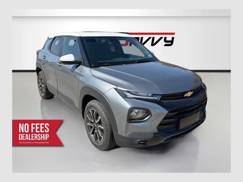 Used 2022 Chevrolet TrailBlazer ACTIV w/ Sun and Liftgate Package FWD image 1