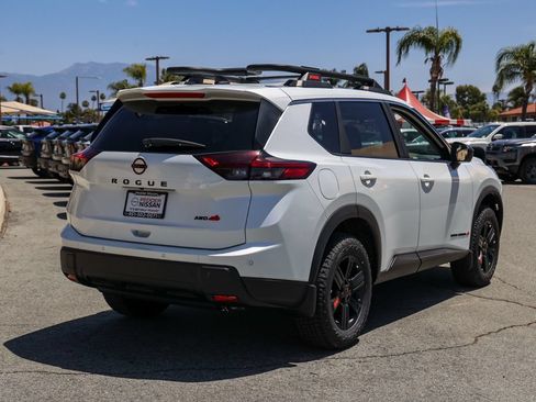 New 2026 Nissan Rogue SV AWD/4WD image 4