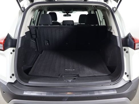 Used 2023 Nissan Rogue SV FWD image 17