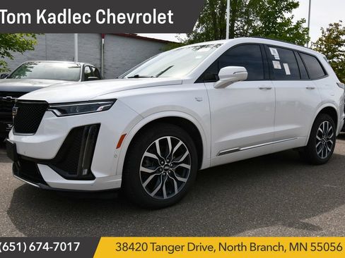 Used 2021 Cadillac XT6 Sport w/ Platinum Package AWD/4WD image 1