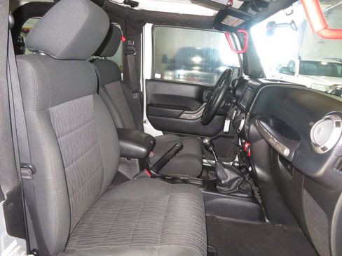Used 2012 Jeep Wrangler Sport image 27