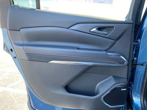 New 2026 Chevrolet Traverse RS image 16