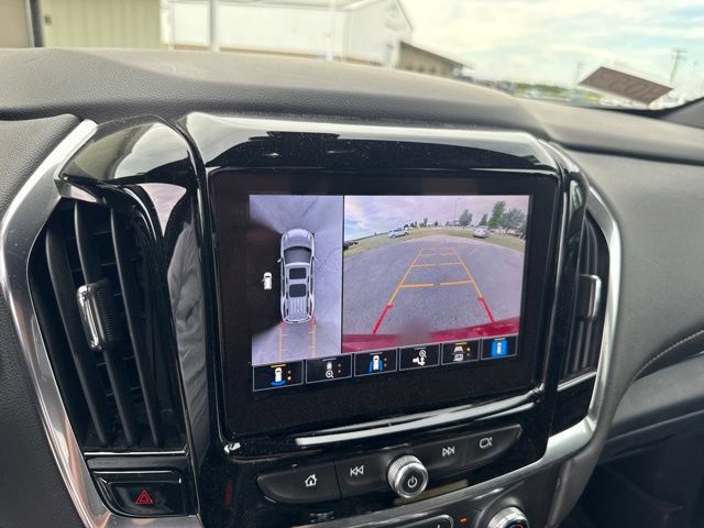 Used 2023 Chevrolet Traverse RS FWD image 21