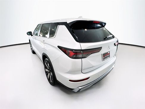 New 2026 Mitsubishi Outlander SE FWD image 28