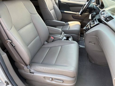 Used 2013 Honda Odyssey EX-L image 39