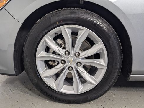 Used 2024 Chevrolet Malibu LT FWD image 9