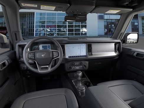 New 2025 Ford Bronco Outer Banks image 9