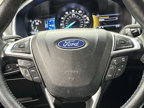 Used 2020 Ford Edge Titanium AWD/4WD image 14