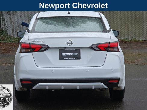 Used 2021 Nissan Versa S image 6