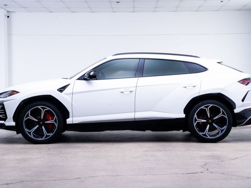 Used 2020 Lamborghini Urus AWD/4WD image 4