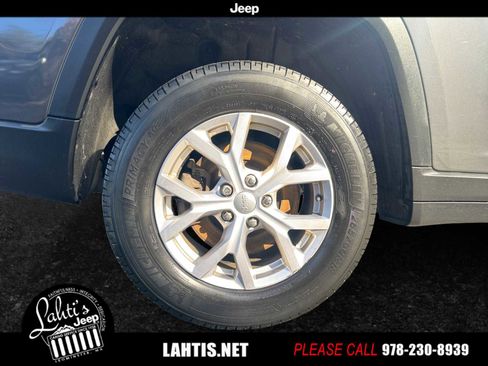 Certified 2021 Jeep Grand Cherokee L Limited image 9