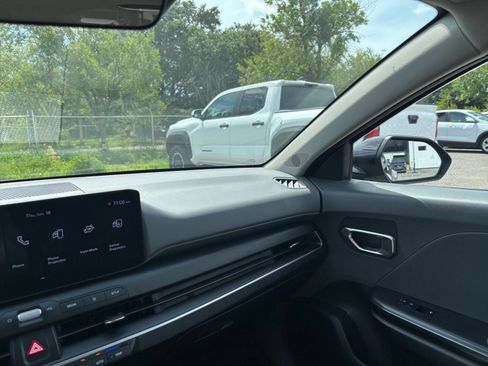 Used 2025 Kia K4 FWD image 34