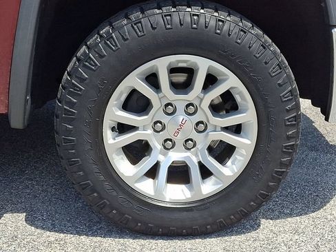 Used 2014 GMC Sierra 1500 SLE w/ SLE Value Package AWD/4WD image 11