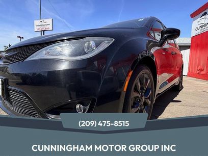 Used 2018 Chrysler Pacifica Touring Plus w/ S Appearance Package