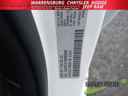 Used 2025 RAM 1500 Laramie AWD/4WD image 11
