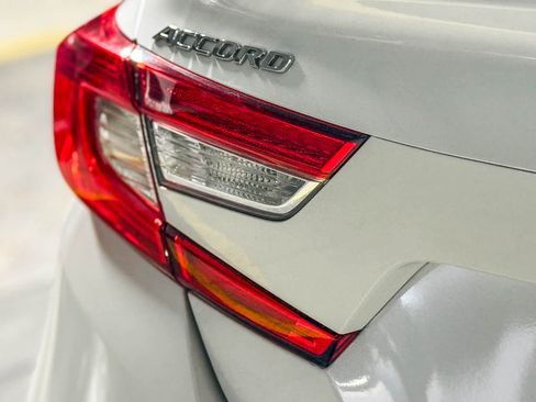 Used 2021 Honda Accord Sport Special Edition image 11