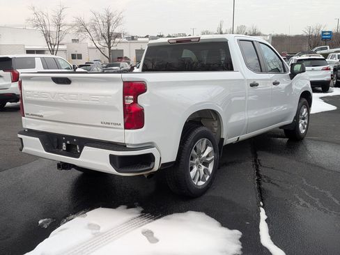 Used 2023 Chevrolet Silverado 1500 Custom image 9