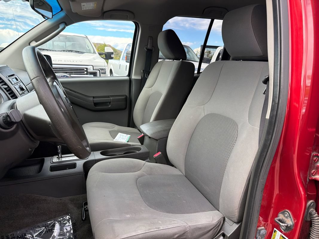 Used 2012 Nissan Xterra 4WD image 10