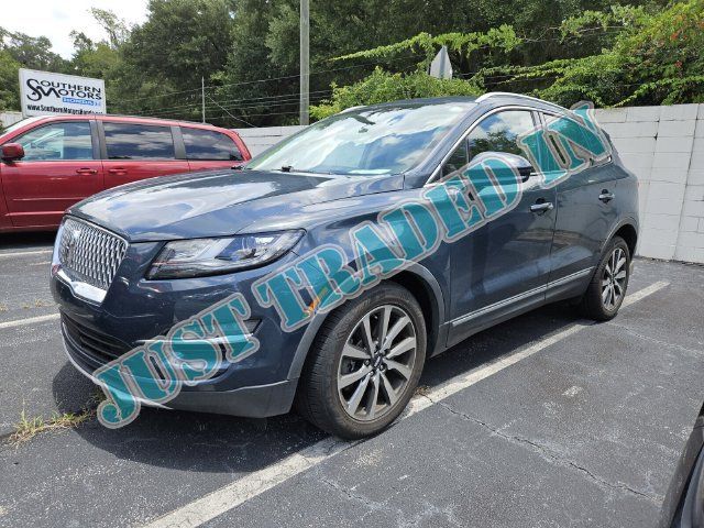 Used 2019 Lincoln MKC Reserve FWD image 1