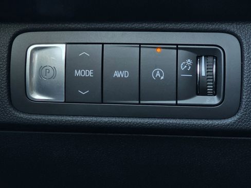 New 2025 Chevrolet Traverse LT w/ Driver Confidence Package image 35