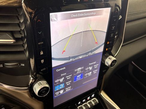 Used 2019 RAM 1500 Laramie RWD image 32