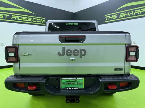 Used 2020 Jeep Gladiator Rubicon w/ Advanced Safety Group AWD/4WD image 8