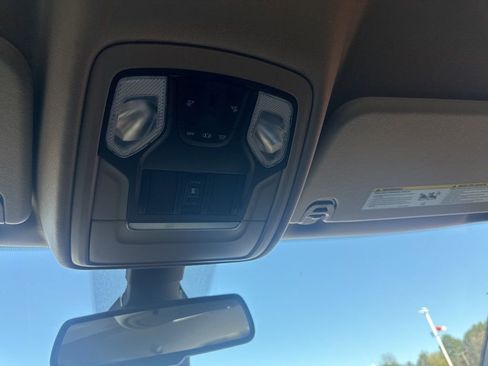 Used 2019 RAM 1500 Big Horn image 26