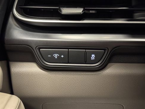 Used 2025 Kia Carnival image 38