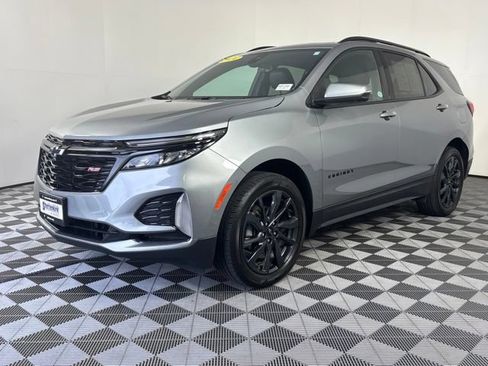 Used 2024 Chevrolet Equinox RS AWD/4WD image 2