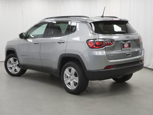 Certified 2022 Jeep Compass Latitude w/ Convenience Group AWD/4WD image 13