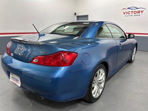 Used 2011 INFINITI G37 Base w/ Premium Pkg image 2