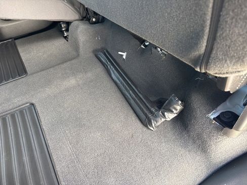 Used 2023 GMC Sierra 2500 SLE image 28