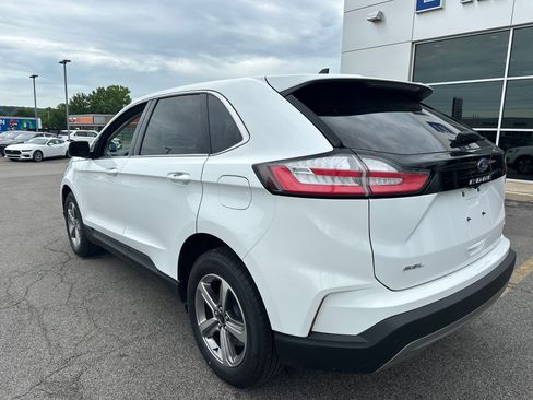 Used 2023 Ford Edge SEL w/ Convenience Package AWD/4WD image 3