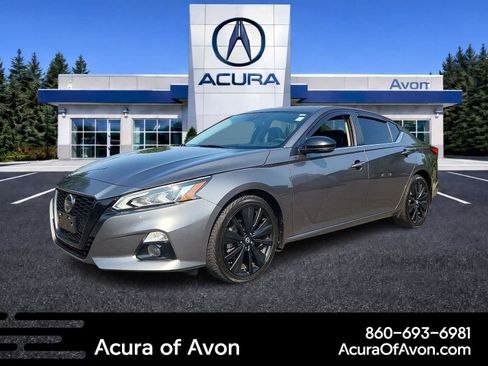 Used 2022 Nissan Altima 2.5 SR w/ Midnight Edition Package AWD/4WD image 1